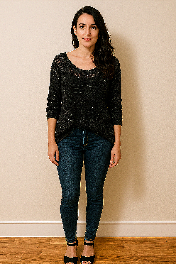 Blusa tricot com leve brilho