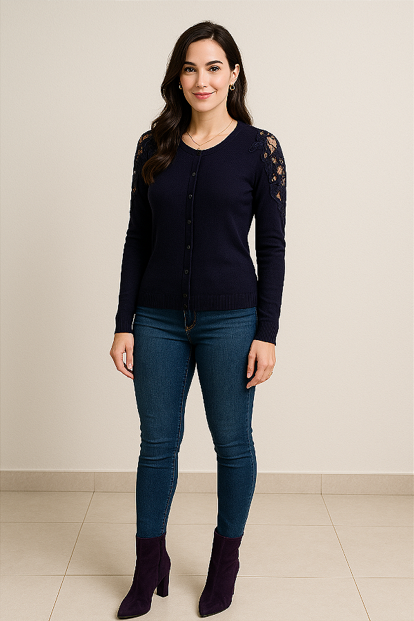 casaquinho tricot com renda nas mangas