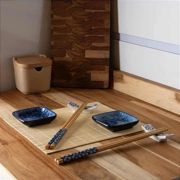 Conjunto 8 Peças de Bambu para Sushi Koi