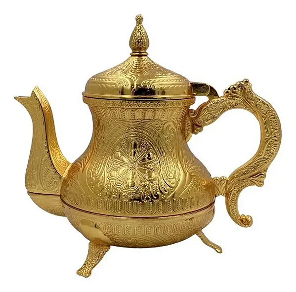 Chaleira em Metal Dourado 1,5 Litros com Design Sofisticado