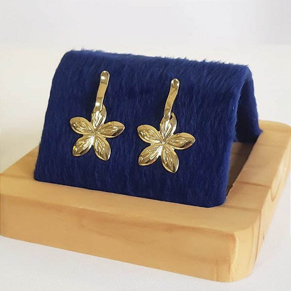 BRINCO FLOR BANHADO OURO 18K