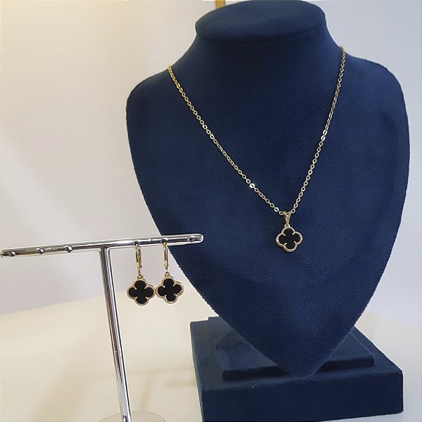 CONJUNTO TREVO PRETO BANHADO OURO 18K