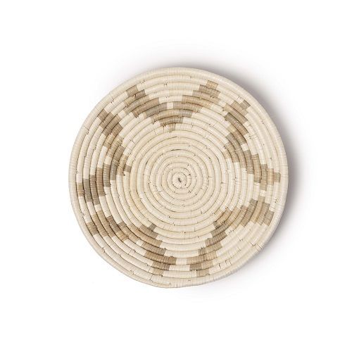 ADORNO DE PAREDE EM FIBRA NATURAL 45x45X9CM