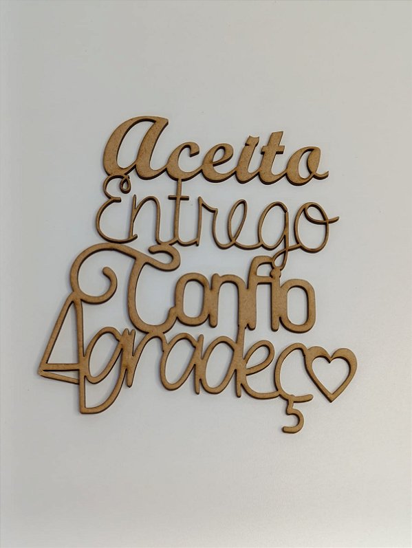 FRASES  EM MDF CRU 3MM. CORTE A LASER.