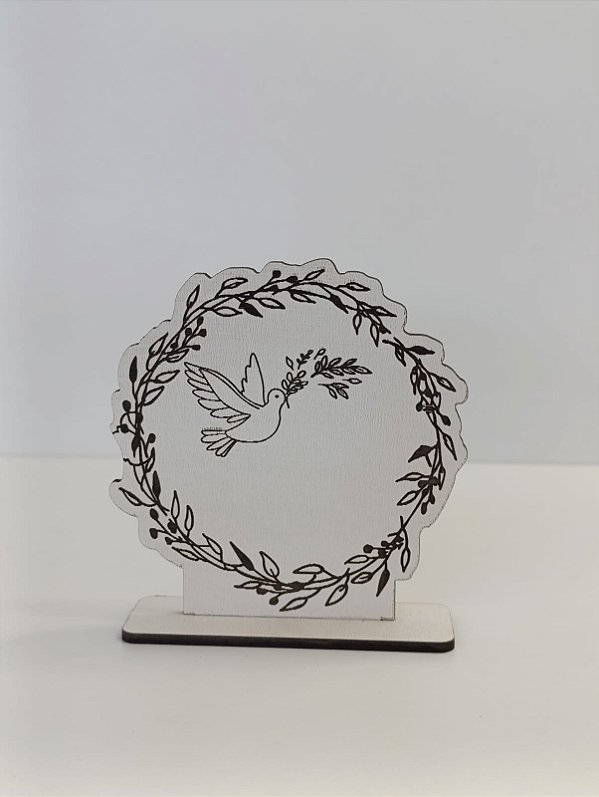 TOTEM Nº 2 EM MDF BRANCO 3MM. CORTE E GRAVAÇÃO A LASER.