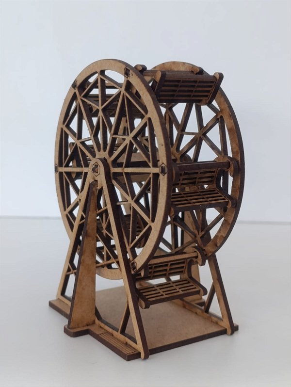 RODA GIGANTE EM MDF CRU 3MM. CORTE A LASER.