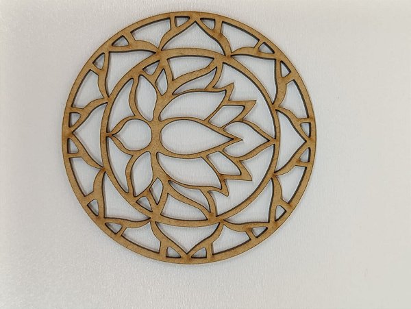 MANDALA Nº 9 EM MDF CRU 3MM. CORTE A LASER.
