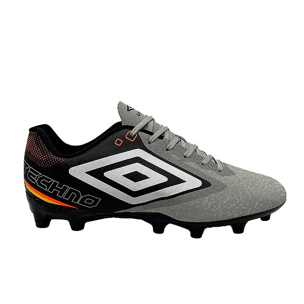 Chuteira Umbro Campo Techno II Masculina Cinza Preto Branco