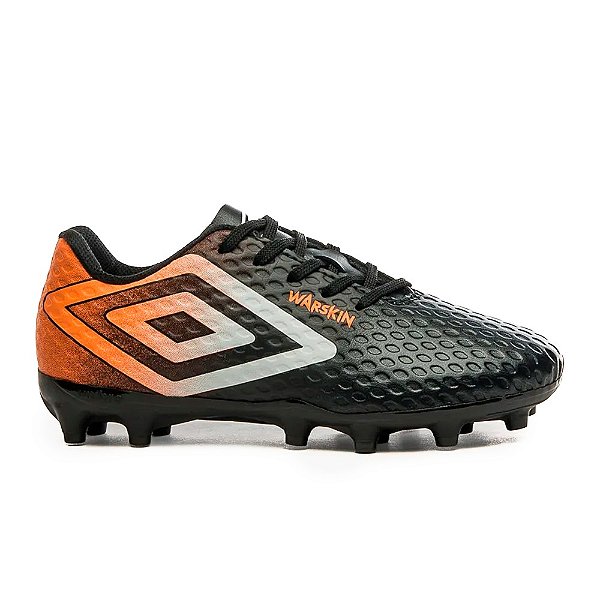 Chuteira Umbro Campo Warskin Infantil Preto, Laranja e Branco