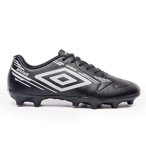 Chuteira Umbro Campo Brave Preto/Branco