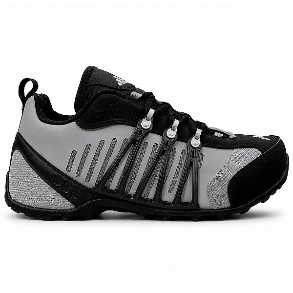 Tênis Adidas Hellbender Prata e Preto