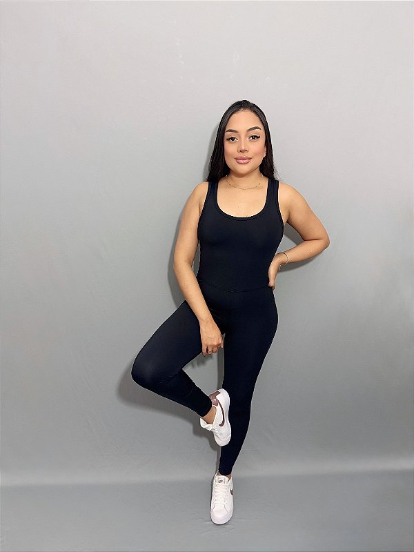 Macacão Preto Alça Grossa