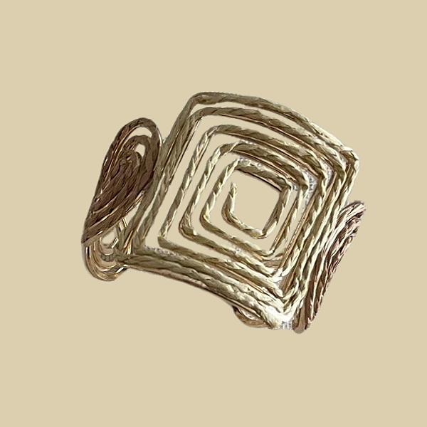 Bracelete dourado quadrados