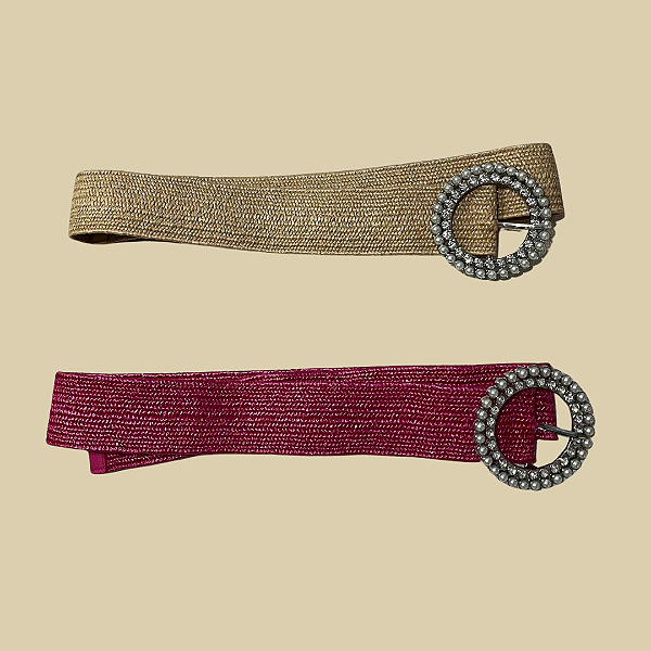 Cinto em palha com elástico e fivela com strass e pérolas