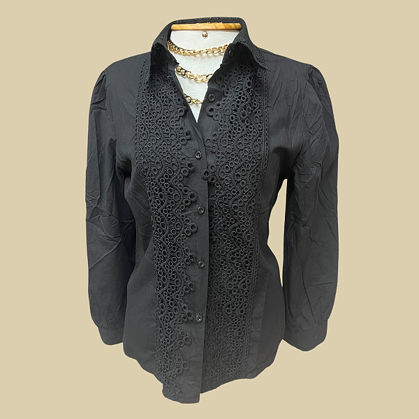 Camisa Social com Bordado Frontal