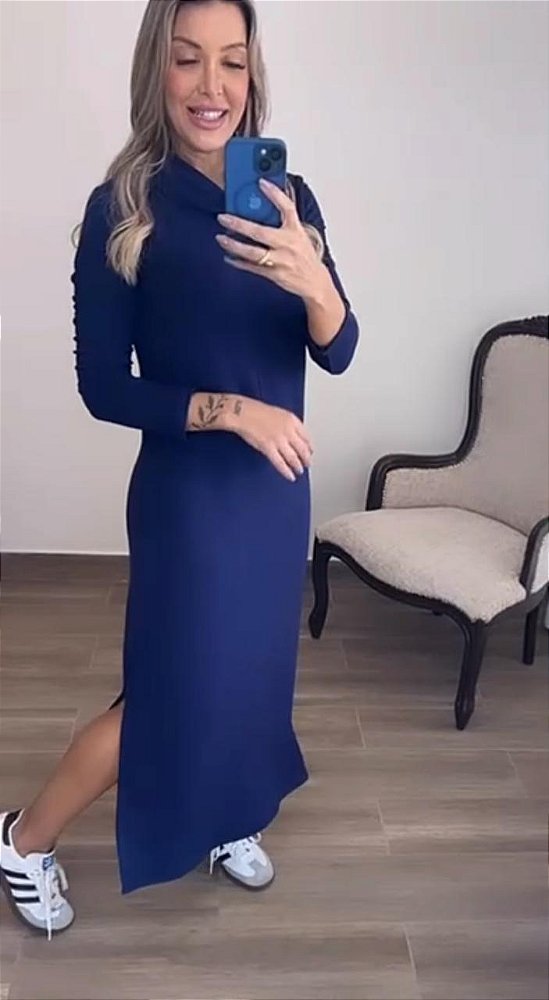 Vestido em viscolycra com gola