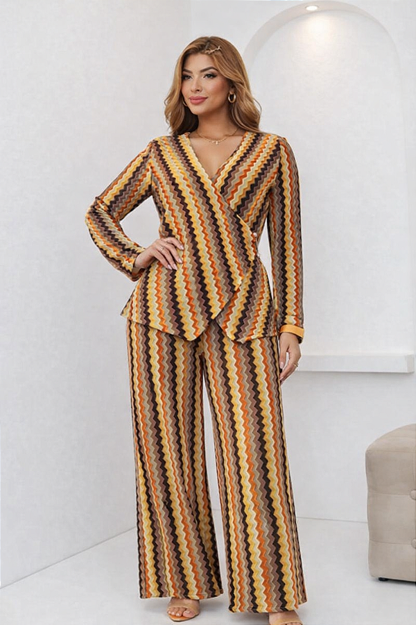 Blusa Transpassada com Metal + Calça Pantalona Forrada