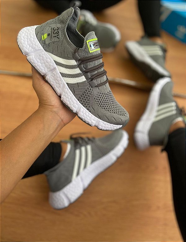 TÊNIS ADIDAS 33Y 38 AO 43