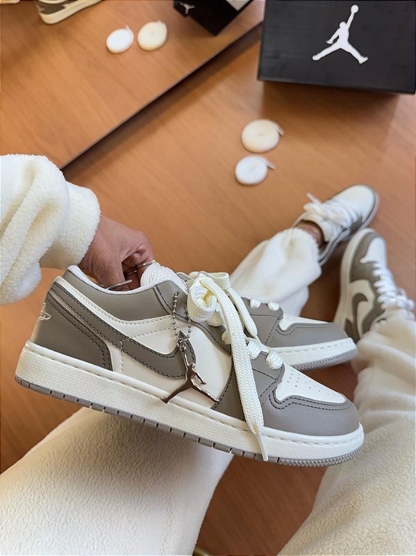 TÊNIS NIKE JORDAN 23 34 A 39