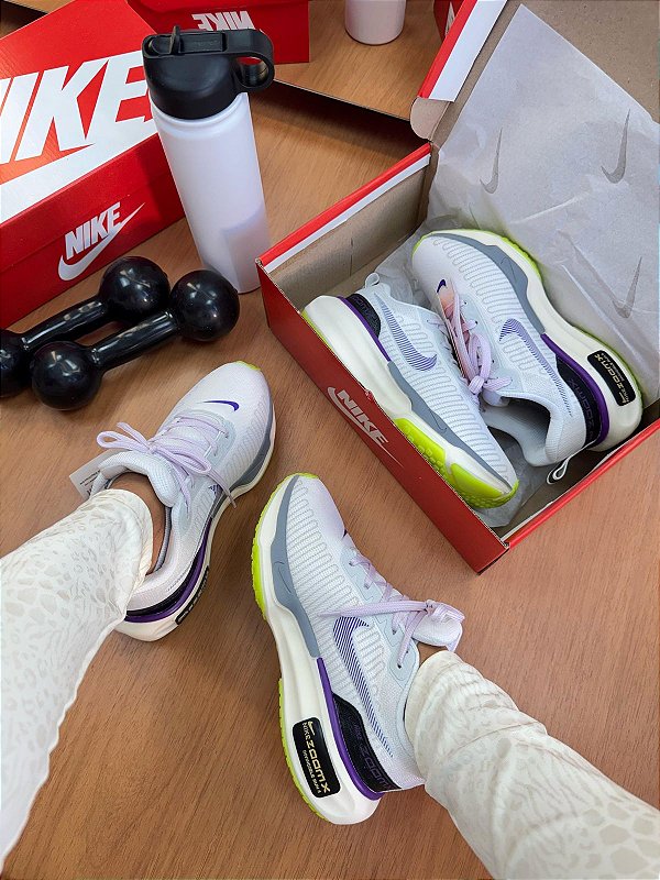 TÊNIS NIKE INVINCIBLE 34 AO 39