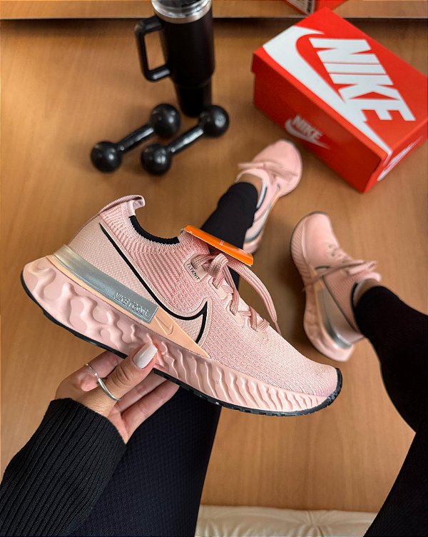 TÊNIS NIKE INFINITY REACT 34 AO 39