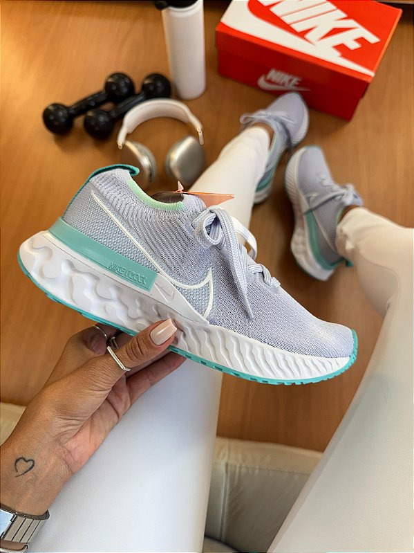 TÊNIS NIKE INFINITY REACT 34 AO 39