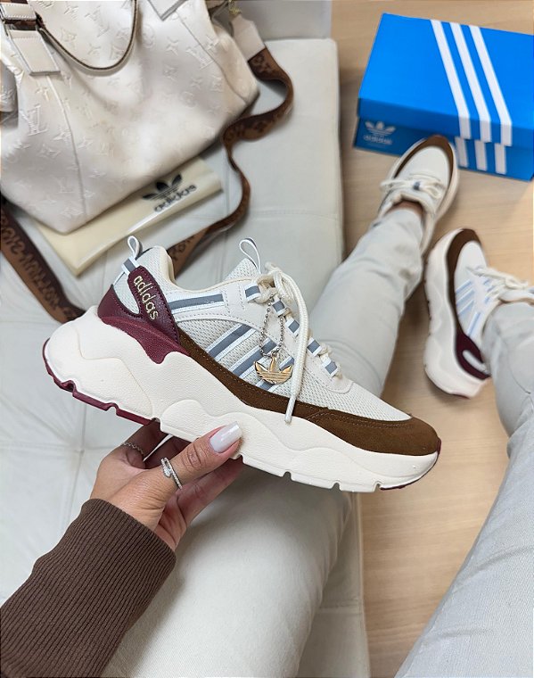 TÊNIS ADIDAS DAYMOND 34 AO 39