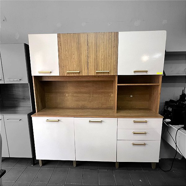 COZINHA GOLD RIPADA 7 PORTAS FREIJO/OFF WHITE