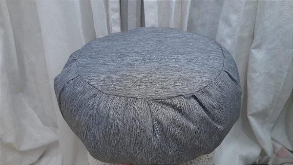 Zafu Vedanshi em Brim Cinza: Conforto e Estilo para Sua Meditação e Bem-Estar