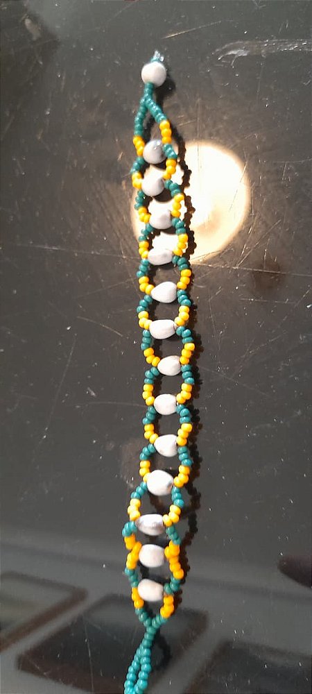 Pulseira de Miçangas Guarani: Arte, Cor e Identidade