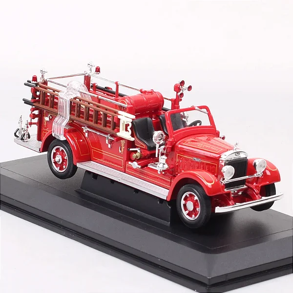 Miniatura Caminhão De Bombeiros Mack Type 75BX 1935 1/43 Lucky Diecast