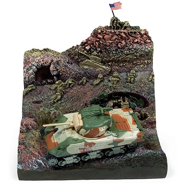 Diorama Batalha de Iwo Jima + Tanque Sherman M4A3 1/64 Johnny Lightning