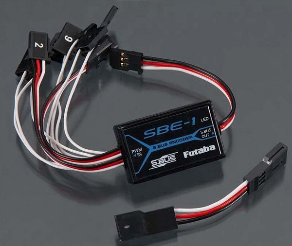 Adaptador S.BUS para PWM Futaba SBE-1 FUTM4194 Aeromodelo