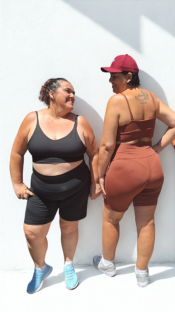 Bermuda Ftiness Plus Size - Tecido Suplex de Poliamida - Conforto e Estilo para Treinar