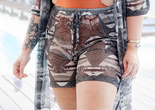 Saída de praia Short em Tule Oasis