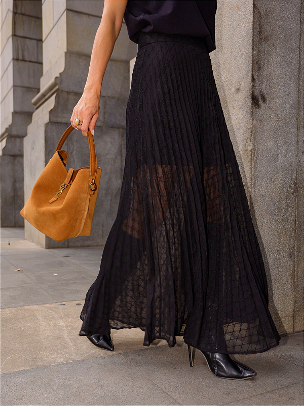 Saia Plissada Chiffon Bordado Com Ziper