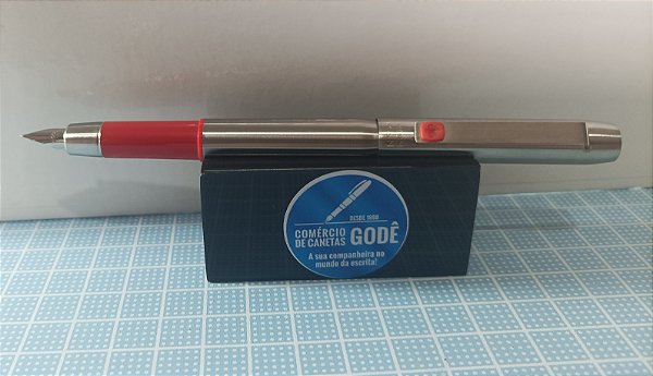 Caneta Tinteiro Moonman Majonhn B25- Vermelha