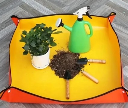 Kit Tapete Dobrável e Regador