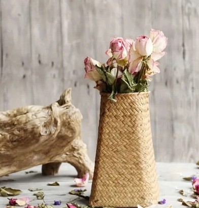 Vaso de Rattan de Madeira Natural