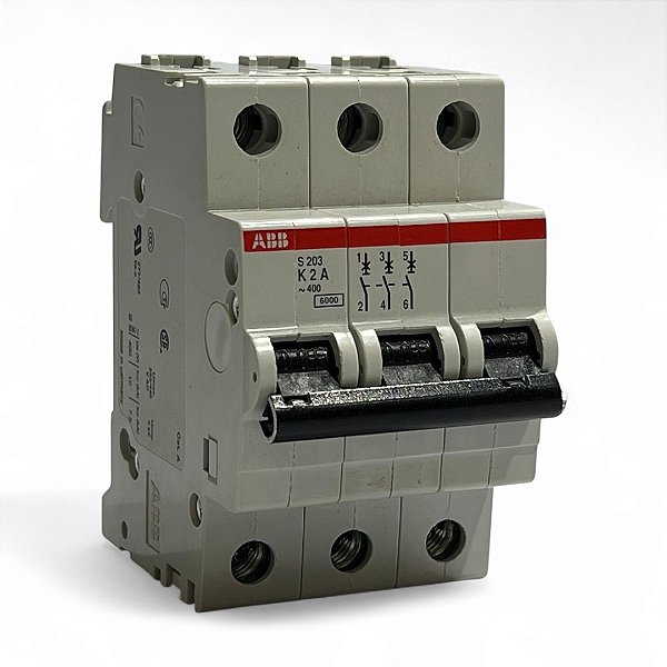 Disjuntor Tripolar Curva K 2A ABB S203-K2A