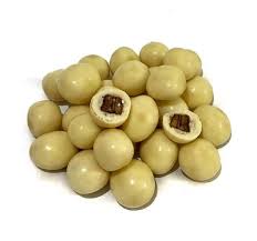 Drageado Branco com Banana Passa