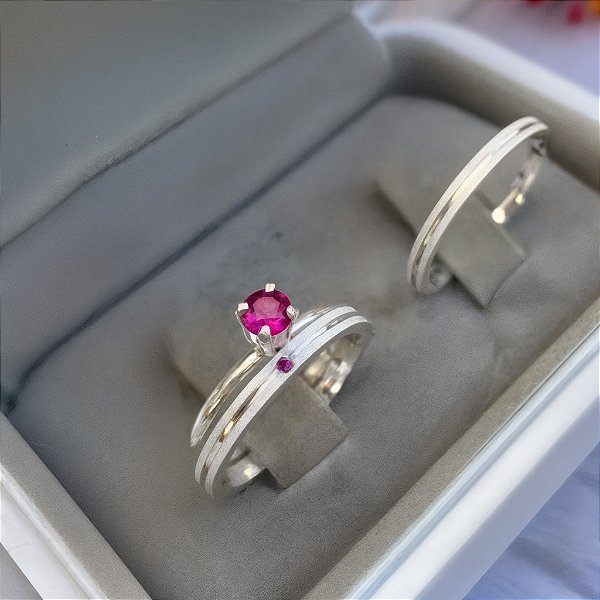 Aliança de Prata 950 Cravejada com Zircônias Rosa Avenna com Anel Solitário de brinde Aliança só love