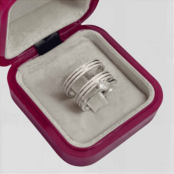 Aliança de Prata 950 com Banho de Ouro 18k  Dorelle Com Anel Solitário de Brinde Aliança só Love