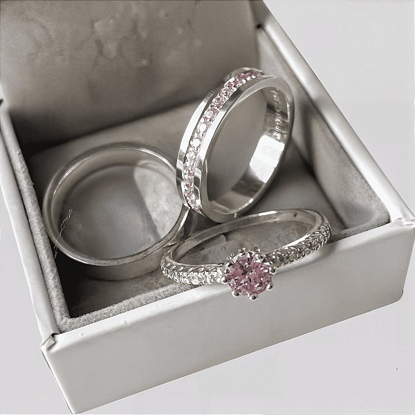 Aliança de Prata 950 Cravejada com Zircônias – Brilho Eterno Lhoren Com Anel Solitário de Brinde Aliança só Love