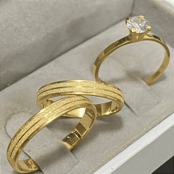 Aliança de Moeda antiga  Tradicional Essência  Caryna Com Anel Solitário de Brinde Aliança só Love