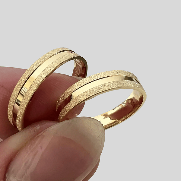 Aliança de Moeda antiga 4mm  Tradicional Essência  Elarra Com Anel Solitário de Brinde Aliança só Love