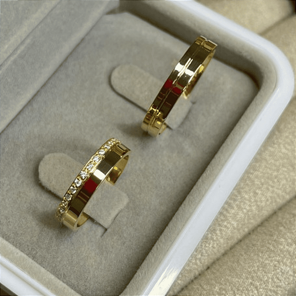 Aliança de Moeda Antiga 4mm Amora Brilho eterno Com Anel Solitário de Brinde Aliança só Love