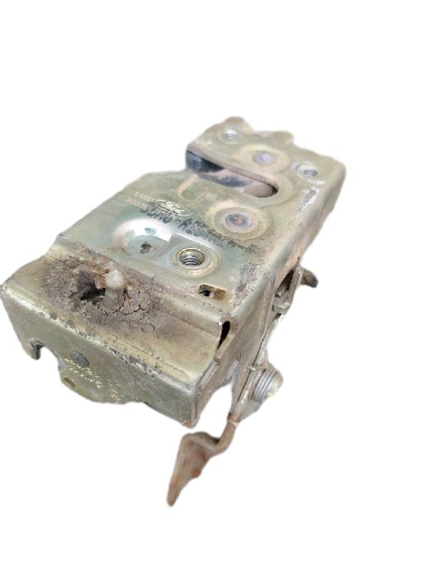 FECHADURA PORTA TRASEIRA DIREITA | ESCORT GLX 1998