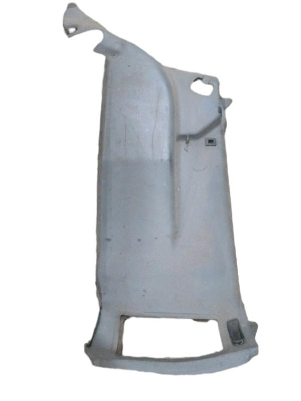 ACABAMENTO PORTA MALAS LATERAL DIREITA | ESCORT SW 1998