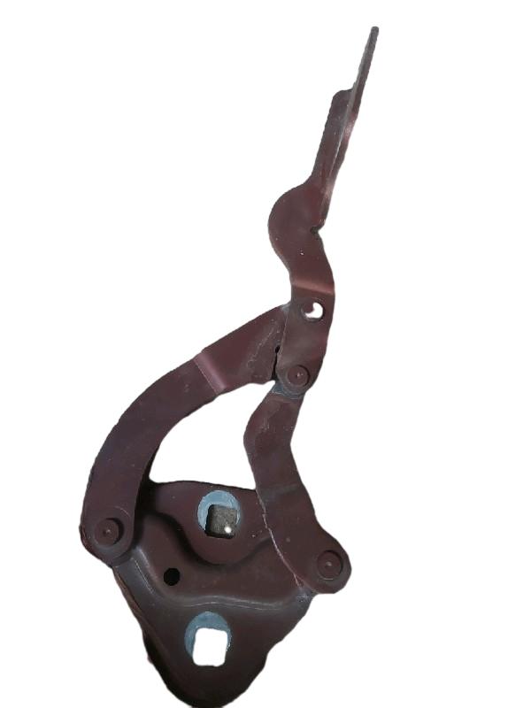 BRAÇO DIREITO CAPÔ | 106 SOLEIL 1998